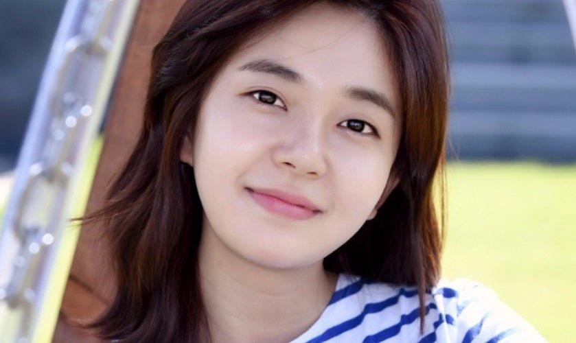 Baek Jin-hee Mendapat Tawaran Bintangi Drama Let's Eat 3
